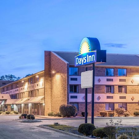 Days Inn By Wyndham Hurstbourne Луисвилл Экстерьер фото