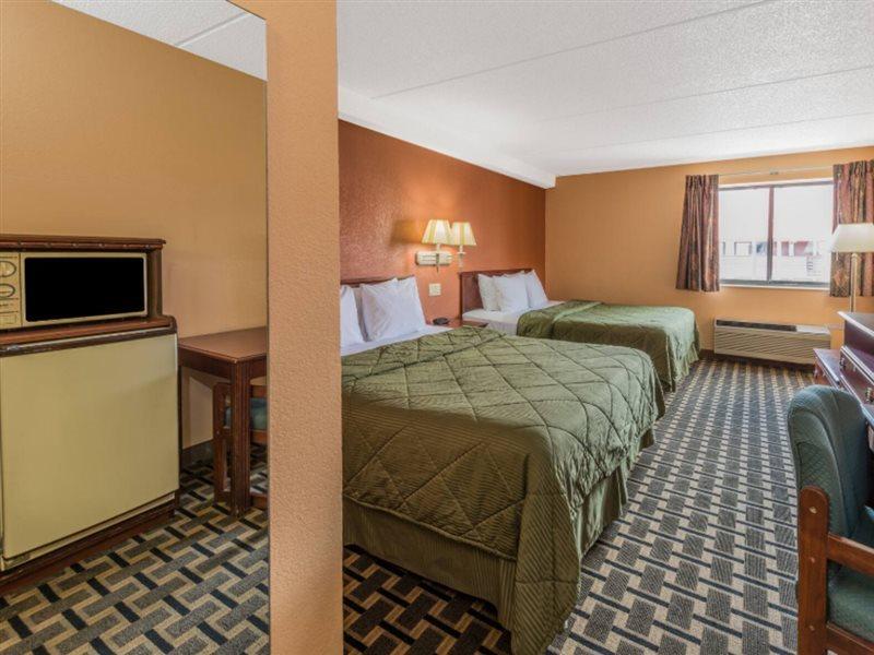 Days Inn By Wyndham Hurstbourne Луисвилл Экстерьер фото