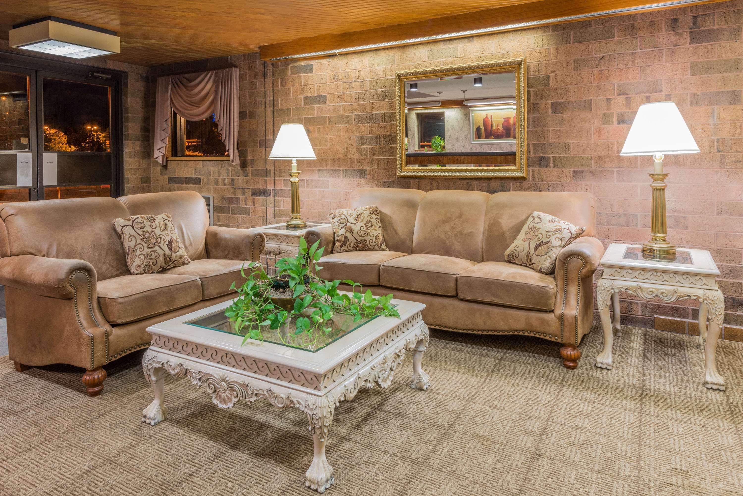 Days Inn By Wyndham Hurstbourne Луисвилл Экстерьер фото